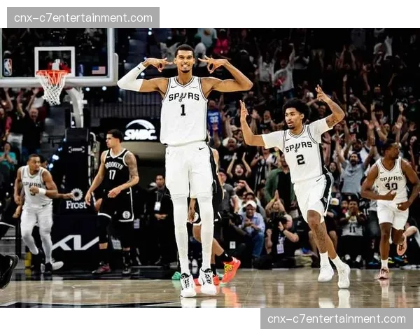 文班亚马场均24.7分11.5篮板3.1盖帽，马刺基石攻防一体